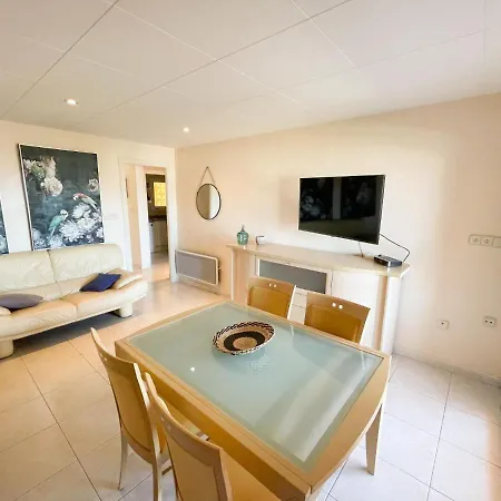 Paraiso D3 Apartment Roses
