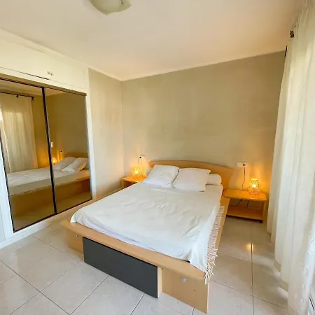 Apartment Paraiso D3 *